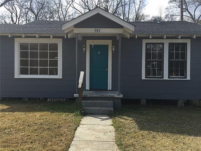 1st image of 923 Wilmuth St