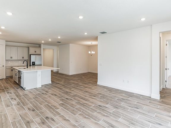 3rd image of 4530 Lions Gate Ave
