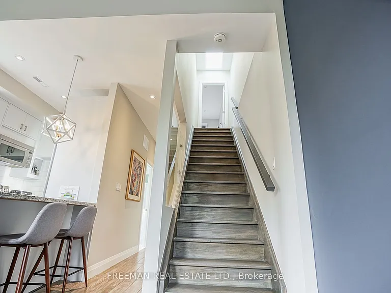 50 Russell St #2 — Photo 22