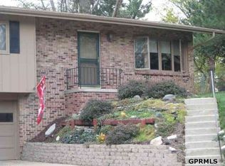 7625 Bedford Ave, Omaha, NE 68134