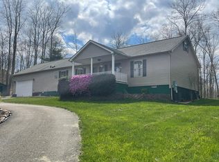 128 Graydon Ln, Shady Spring, WV 25918