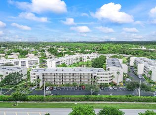 3138 Via Poinciana APT 216, Lake Worth, FL 33467