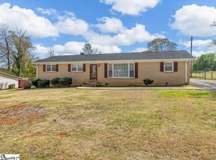 106 Dover Rd, Spartanburg, SC 29301