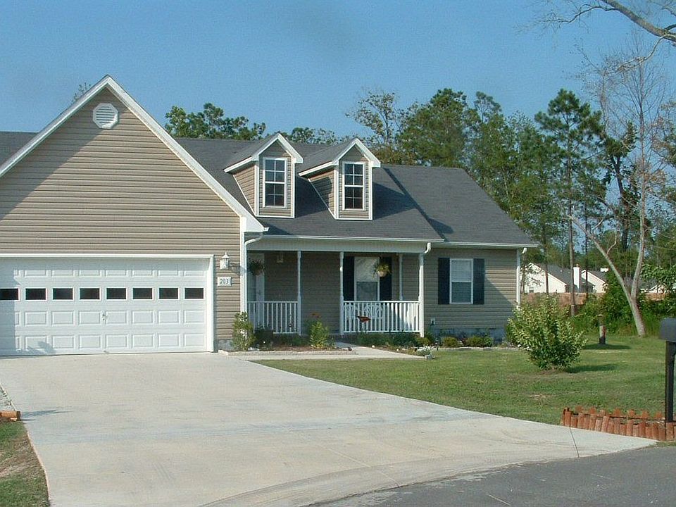 203 Vale Court