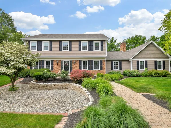 833 Manassas Ct, Naperville, IL 60540