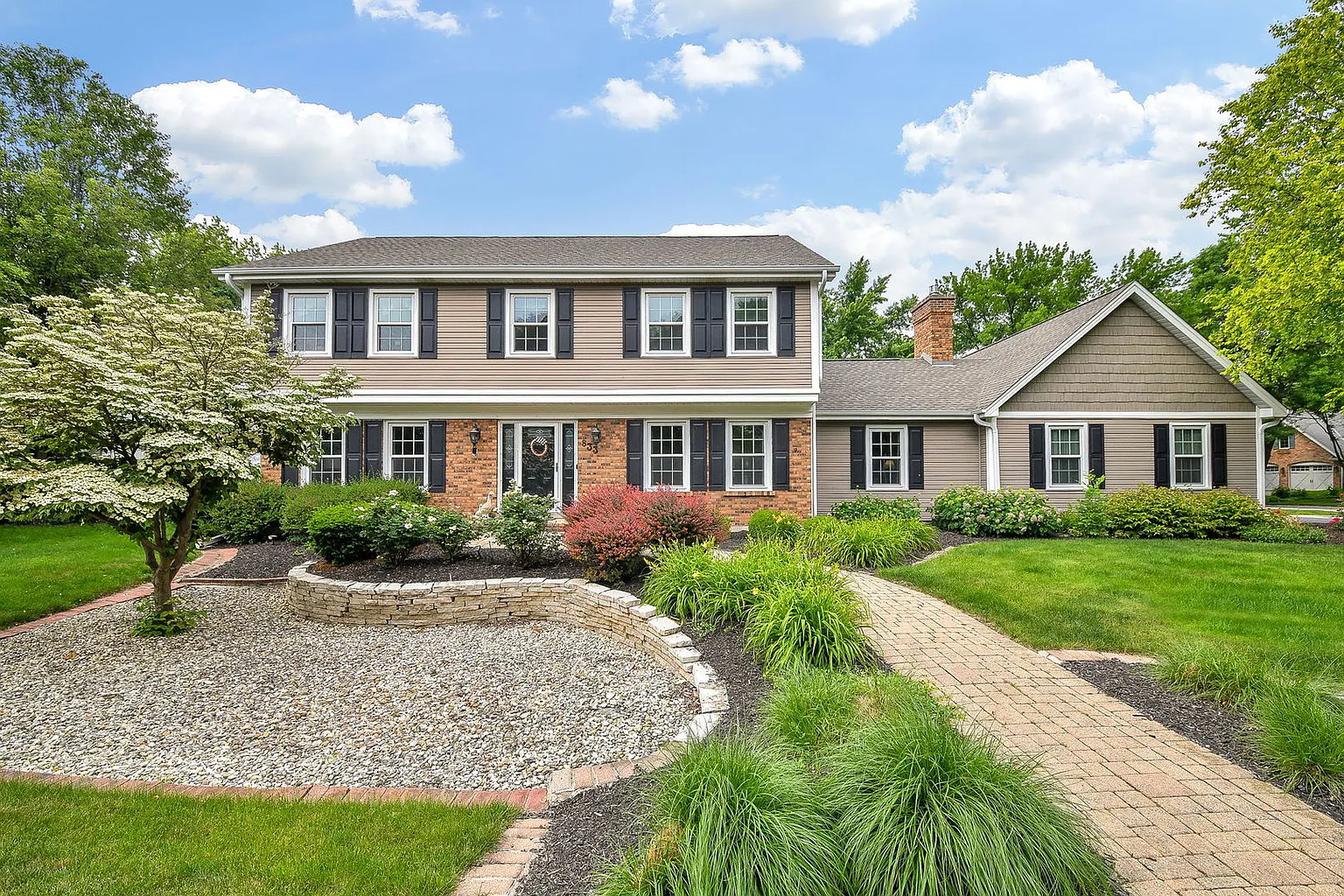 833 Manassas Ct photo 1