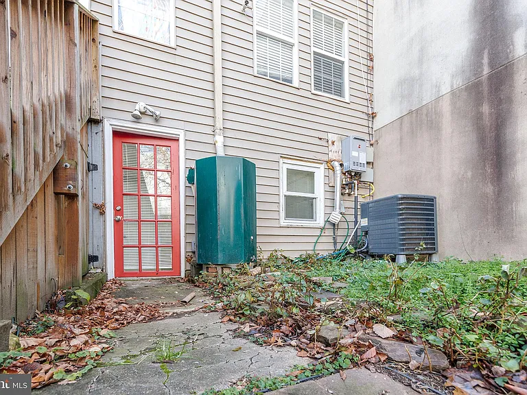 1235 Shepherd St NW #2 — Photo 19