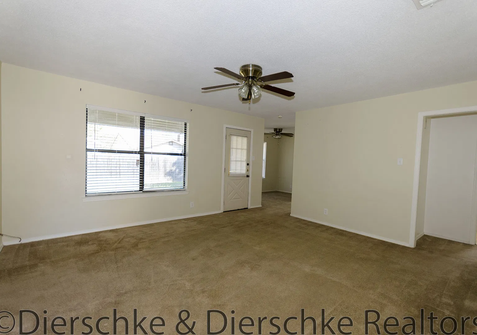 3 Bedroom 2 Bath Home With Fenced In Backyard Available Soon!! — Photo 3