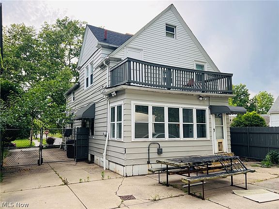 5th image of 3465 E 69th St