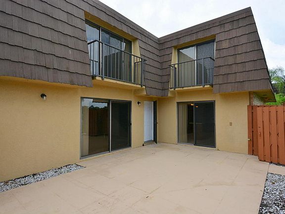 3rd image of 6389 SE Windsong Ln