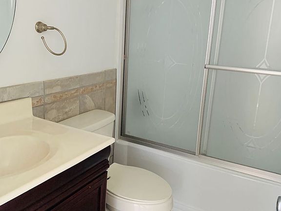 5th image of 5240 Creek Ln