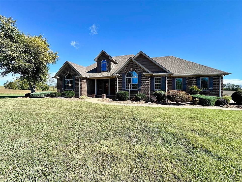 1st image of 584 Hade Bell Rd
