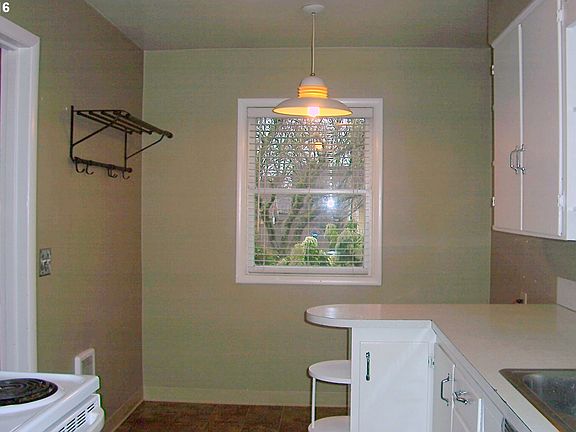 3rd image of 605 E Sheridan St