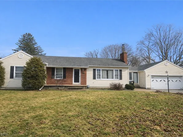 3828 Lake Rd W, Ashtabula, OH 44004