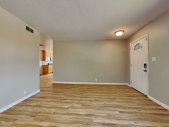 4th image of 1445 Valle Vista Ave
