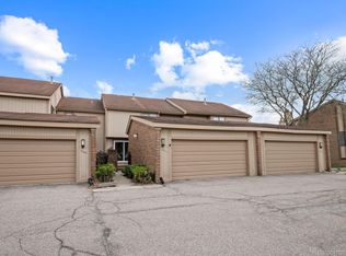 5271 Wright Way E, West Bloomfield, MI