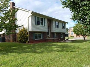 2562 Warlick Ln, Connelly Springs, NC 28612