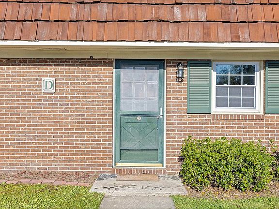 2nd image of 1025 Carolina Rd. #D3