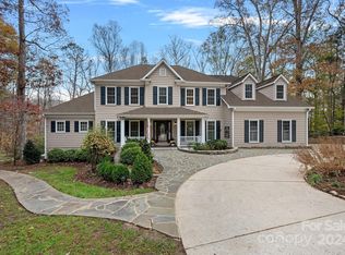 19001 Callaway Hills Ln, Davidson, NC 28036