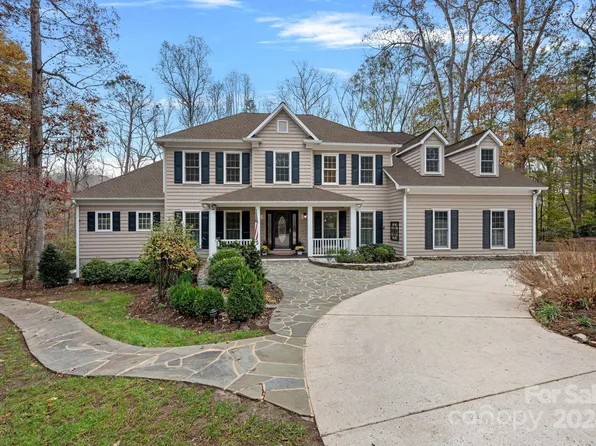 19001 Callaway Hills Ln, Davidson, NC 28036