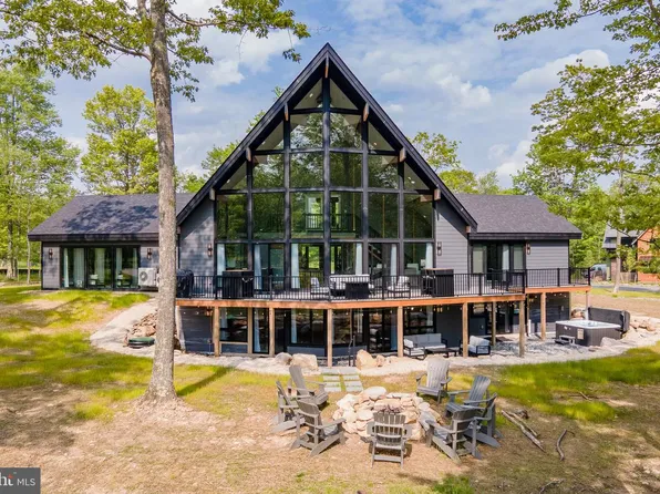 16 Grand Estates Dr, McHenry, MD 21541