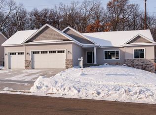 2332 Tee Time Rd SE, Rochester, MN 55904