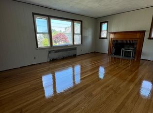 77 Riverview Ave #1, New London, CT 06320