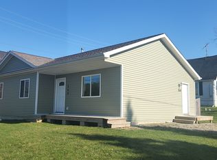 548 Railroad St, Lapeer, MI 48446