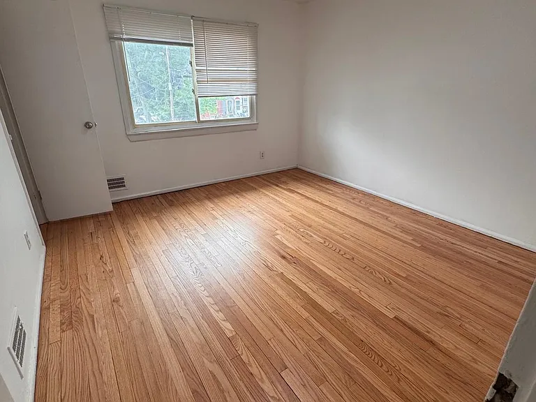 46 N Gilmore Blvd — Photo 12