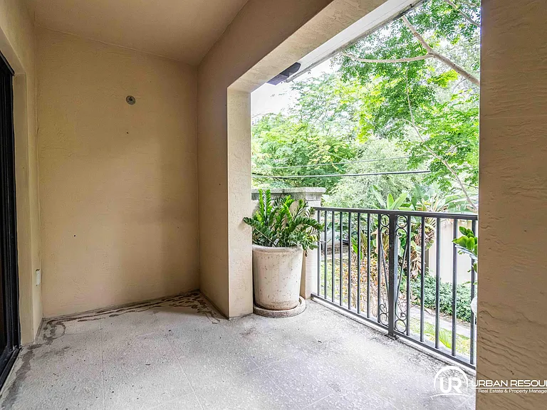 300 Majorca Ave #202 — Photo 33