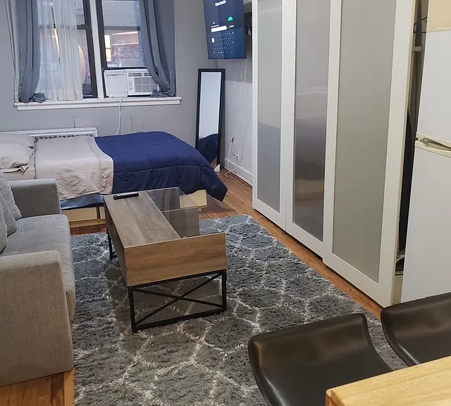 311 W 29th St #2C — Photo 1