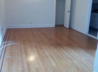 3207 47th St #1, Astoria, NY 11103