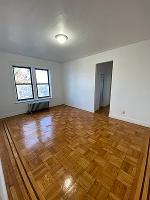 Rented by City Prime Commercial Realty  | media 6