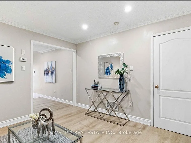 18 Salonica Rd #UPPER — Photo 6