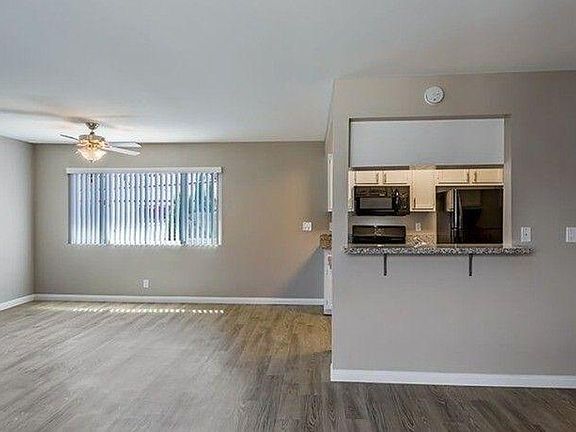 4th image of 13919 Coteau Dr #19