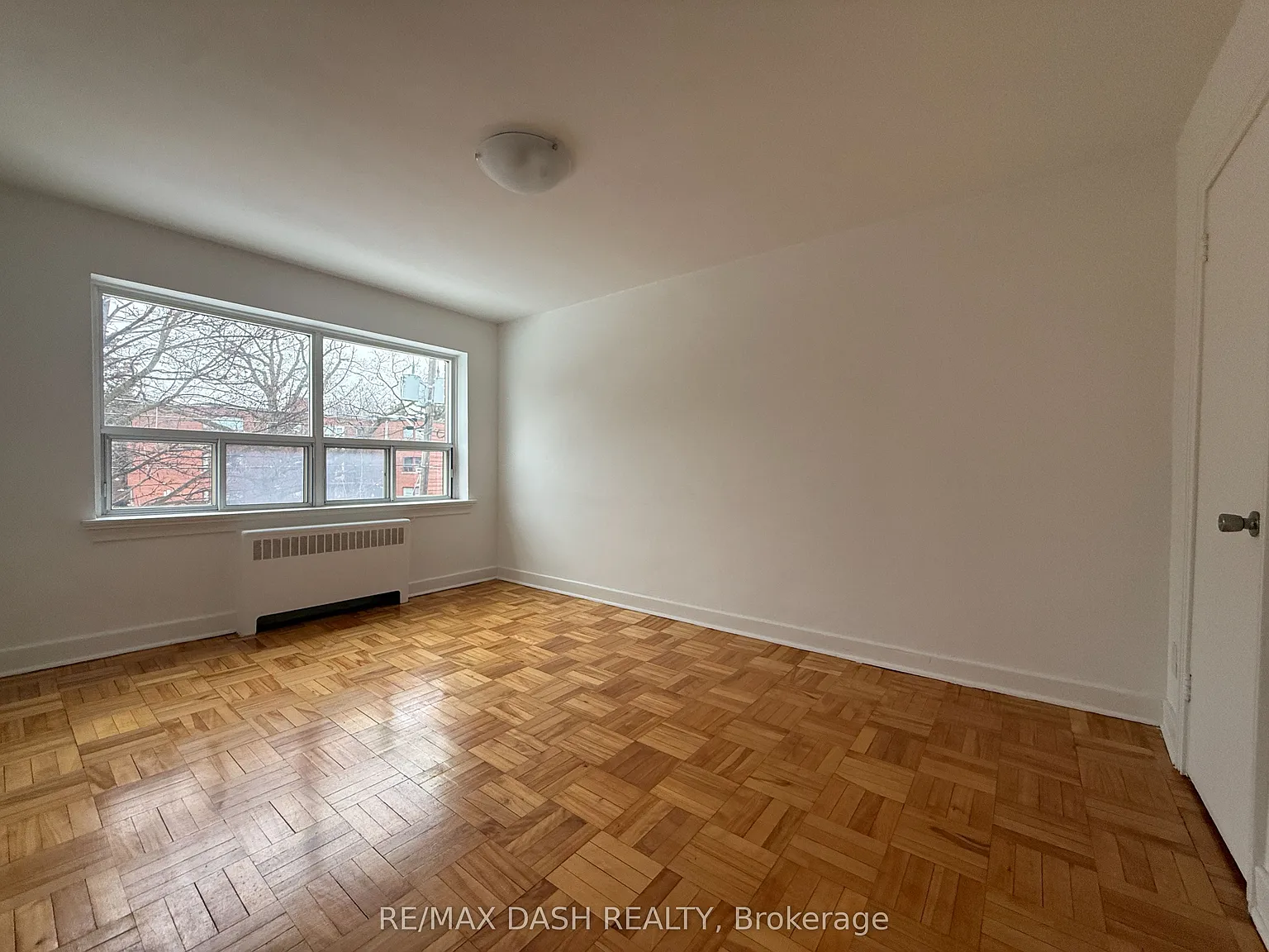 2 bed, $1,900 — Photo 2