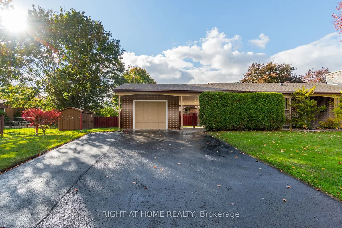 Building Photo - 899 Florell Dr