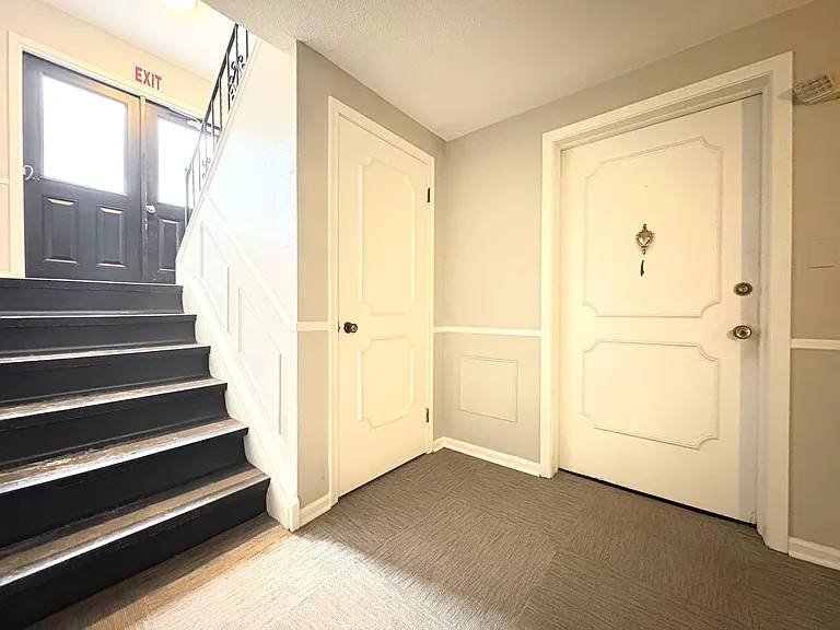 Camelot Village Apartments — Photo 22