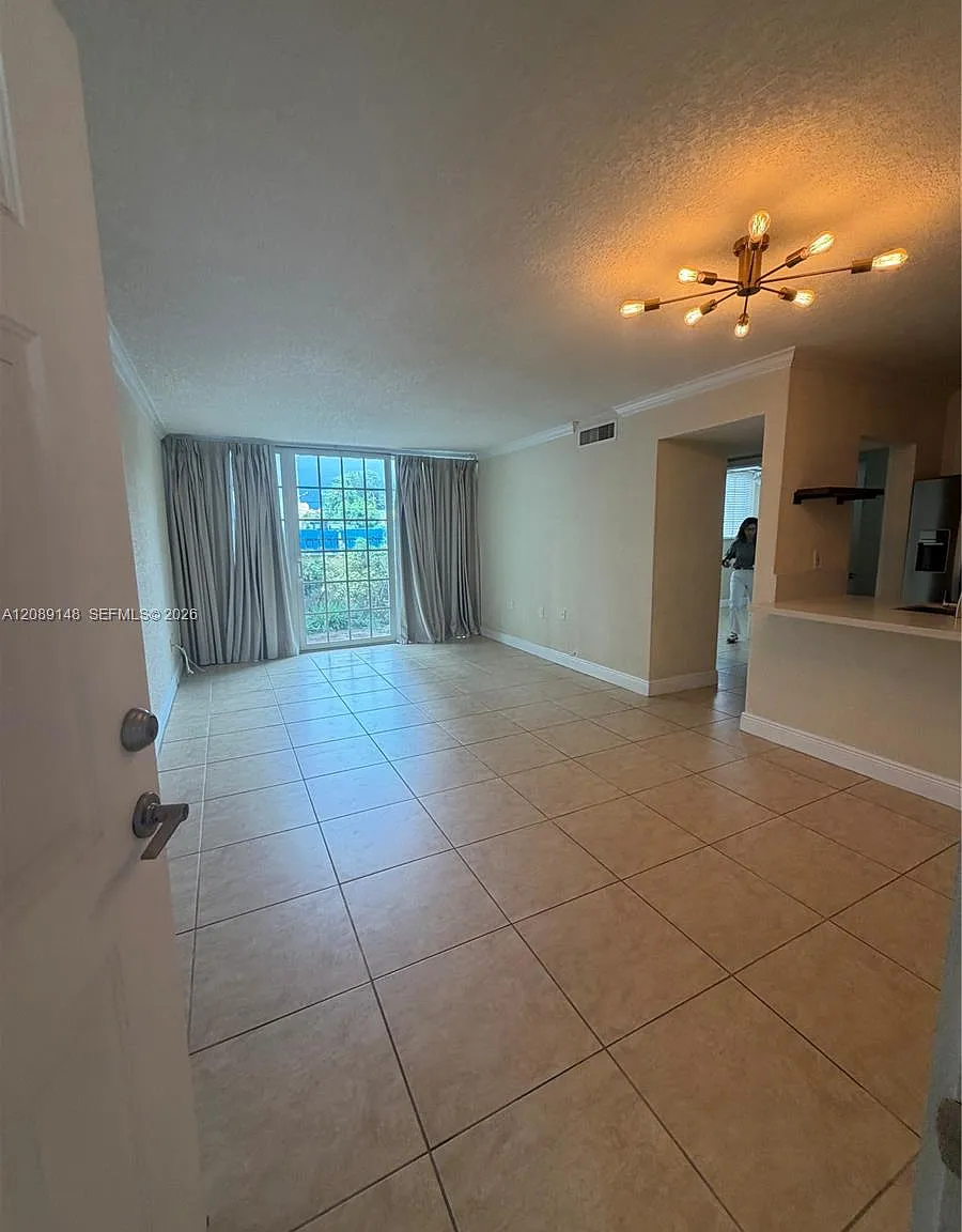 300 Madeira Ave — Photo 3