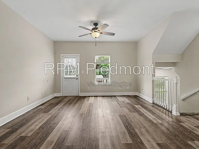 751 Prince Pl NW — Photo 8