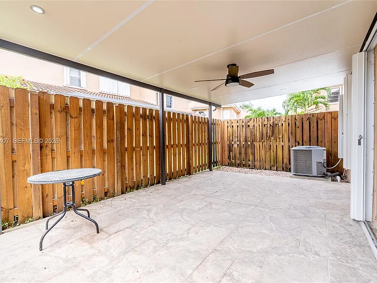 19160 NW 82nd Circle Ct #31L — Photo 31