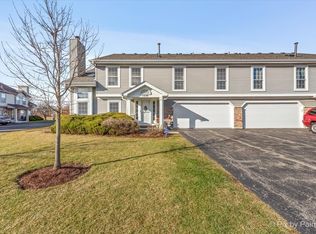 3S110 Timber Dr, Warrenville, IL 60555