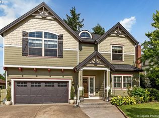 8427 SW 7th Ave, Portland, OR 97219