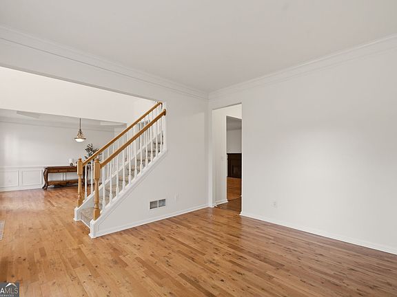 4th image of 3211 Seneca Farm Ln
