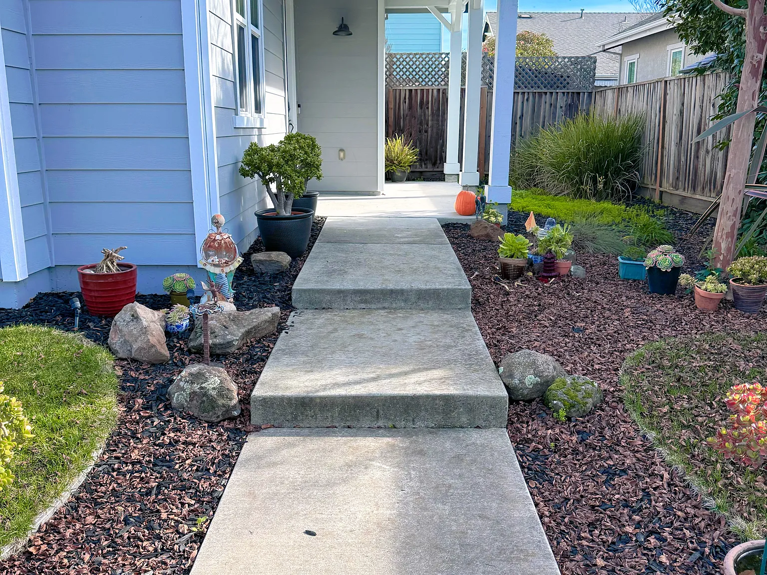 4 bed, 2382 sqft, $1,000 — Photo 3