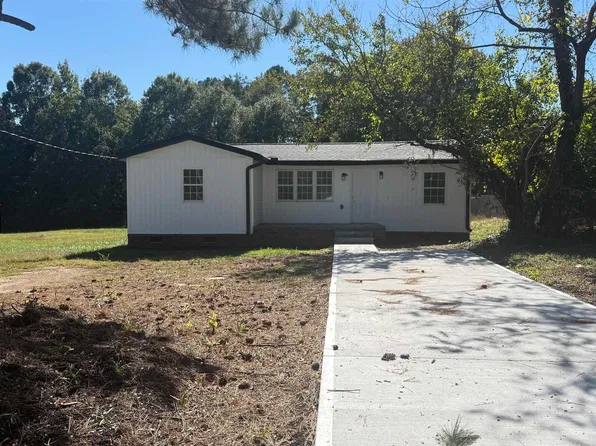 12 Scott Dr, Greenville, SC 29611