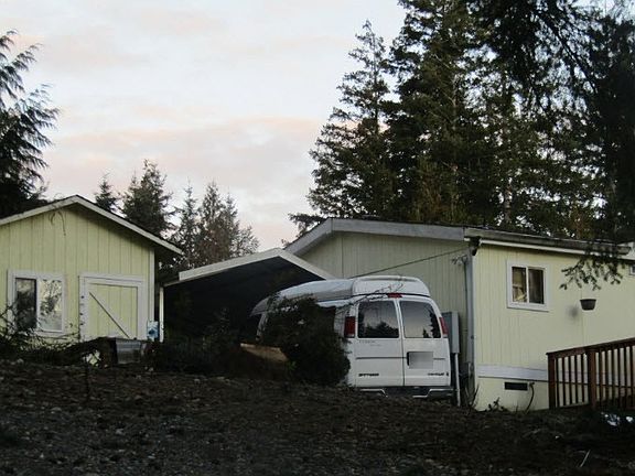 2nd image of 641 E Pickering Dr