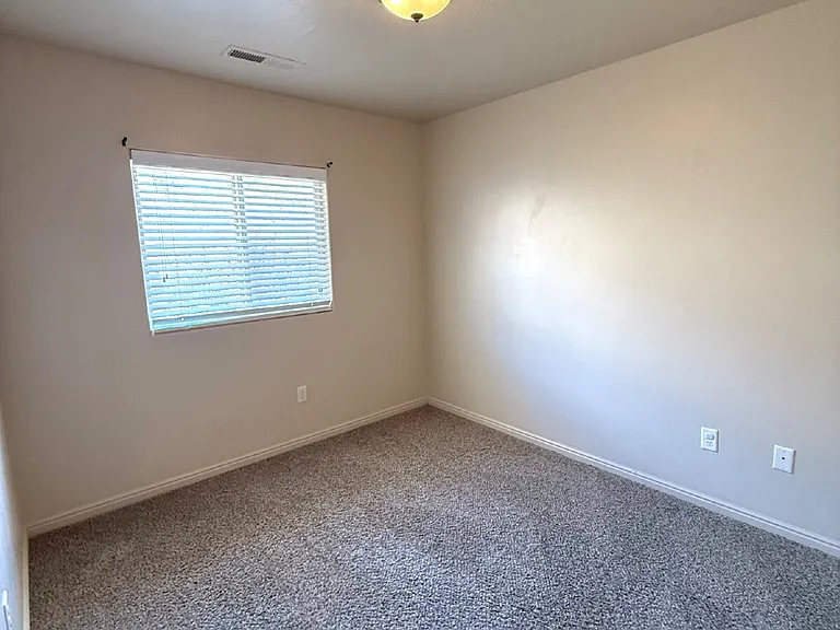 3419 S River Rd #53 — Photo 37