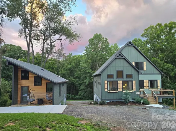 18 Baker Pl, Arden, NC 28704