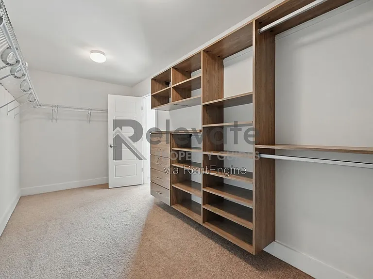 4227 Saunders Tavern Trl #B — Photo 16